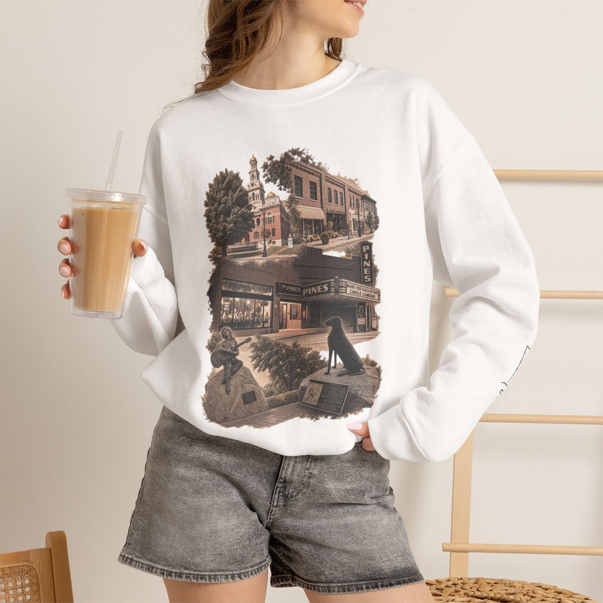 Sevierville Tennessee Dolly Gildan Unisex Heavy Blend™ Crewneck Sweatshirt